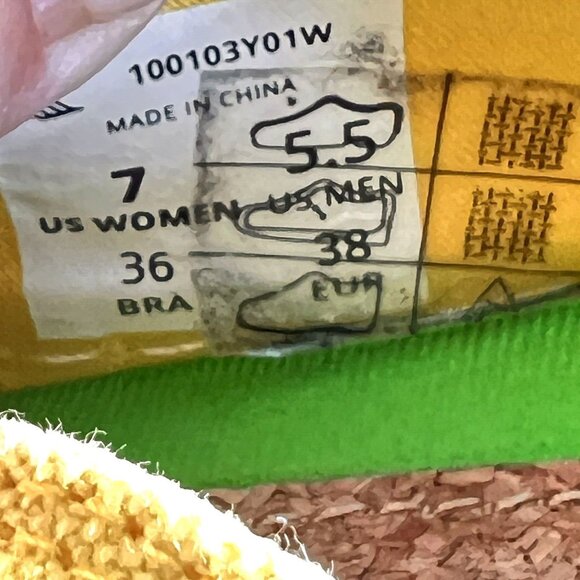 Cariuma OCA Low Yellow Canvas Sneakers Womens Sz 7 Mens 5.5 EU 38 Rio Brazil - Picture 10 of 13